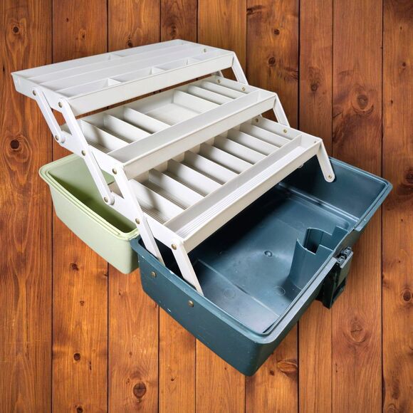 Vintage UMCO 1703 Guide’s Choice Tackle Box 3-Tray Hard Shell 16.5” Large Green - Picture 2 of 12